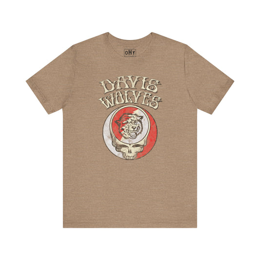 Grateful Wolves Tee